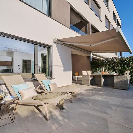 Brand New 1 Bedroom Apartment With Backyard Near The Beach! Porec Bagian luar foto