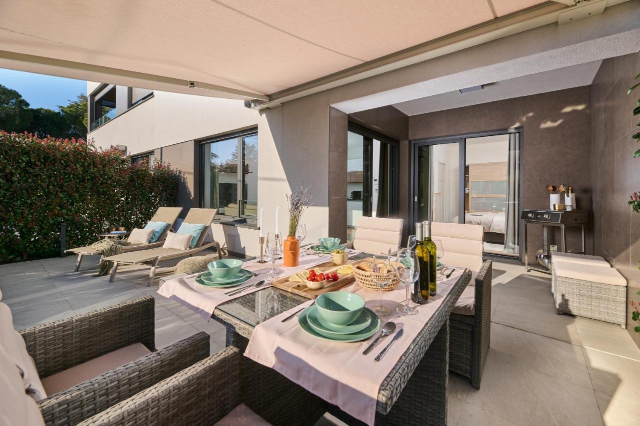 Brand New 1 Bedroom Apartment With Backyard Near The Beach! Porec Bagian luar foto